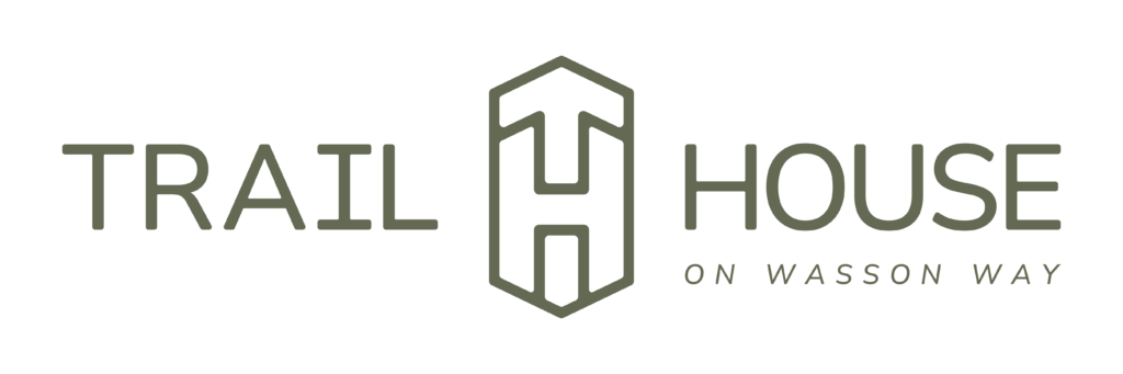 Trail House Apartments Logo